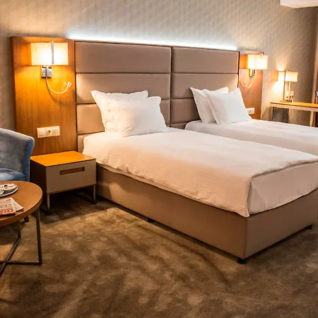 Hotel Golden Tulip