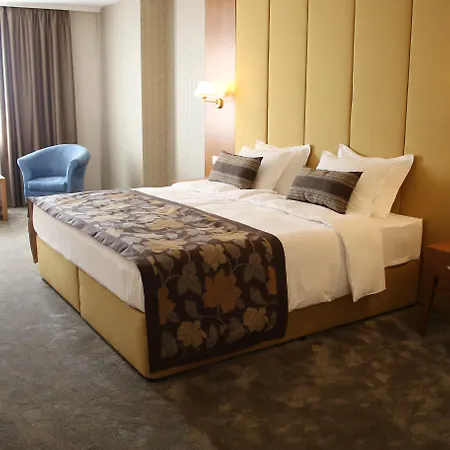 Golden Tulip 4* Varna