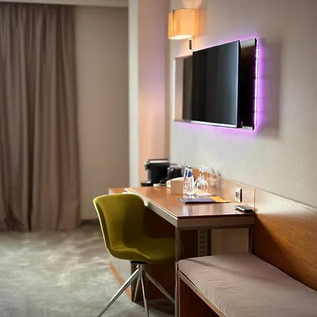 Golden Tulip 4*