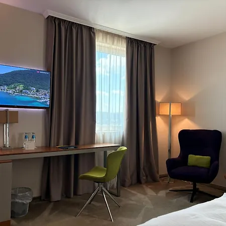 Hotel Golden Tulip