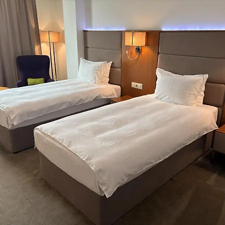 Hotel Golden Tulip