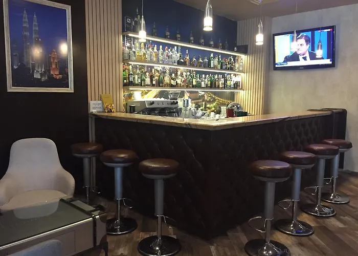 голдън тюлип Хотел