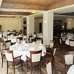 Golden Tulip ホテル 4*