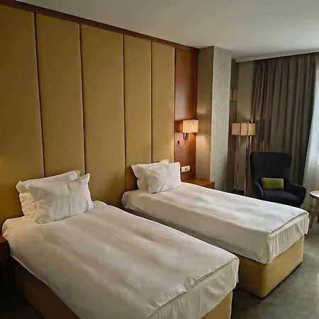 Golden Tulip Hotel